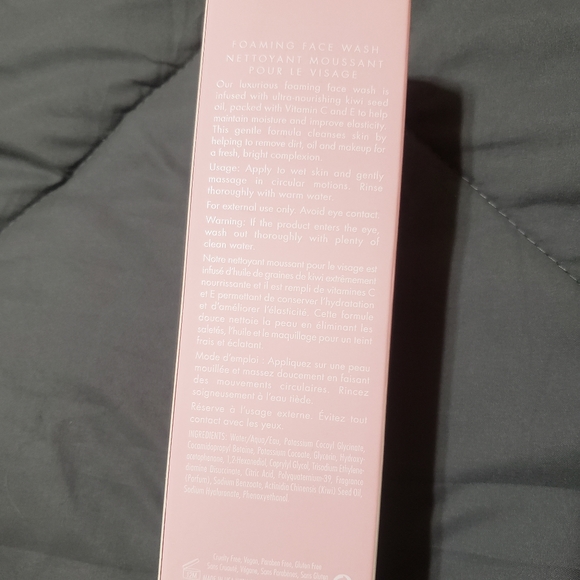 Kylie Skin - Foaming Face Wash - Picture 3 of 3